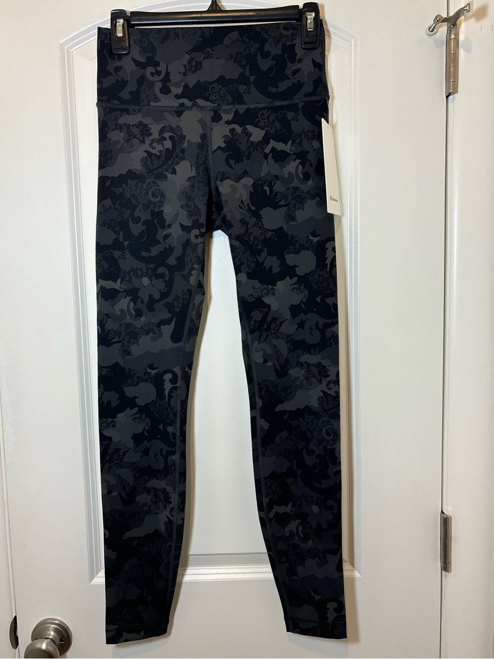 lululemon athletica Black & Charcoal Camouflage-Pattern Leggings - Picture 2 of 6
